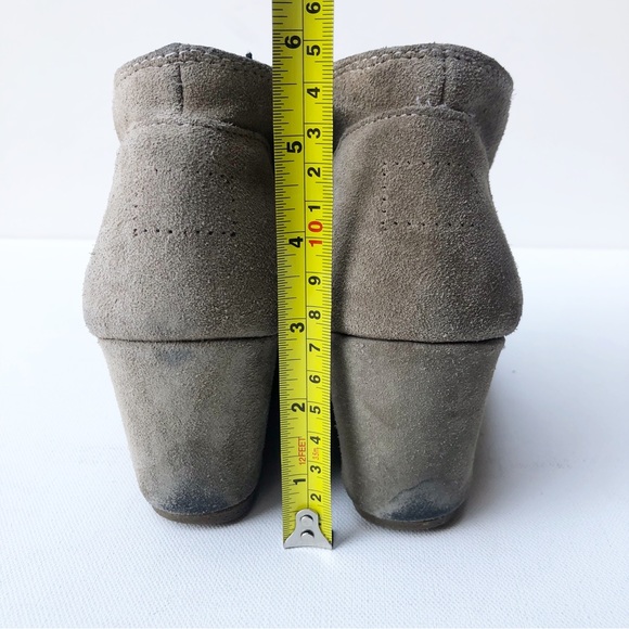 TOMS Desert Wedge Lace Up Bootie Sz 7 Taupe Tan Suede Leather Heeled Ankle Boots - Picture 8 of 11